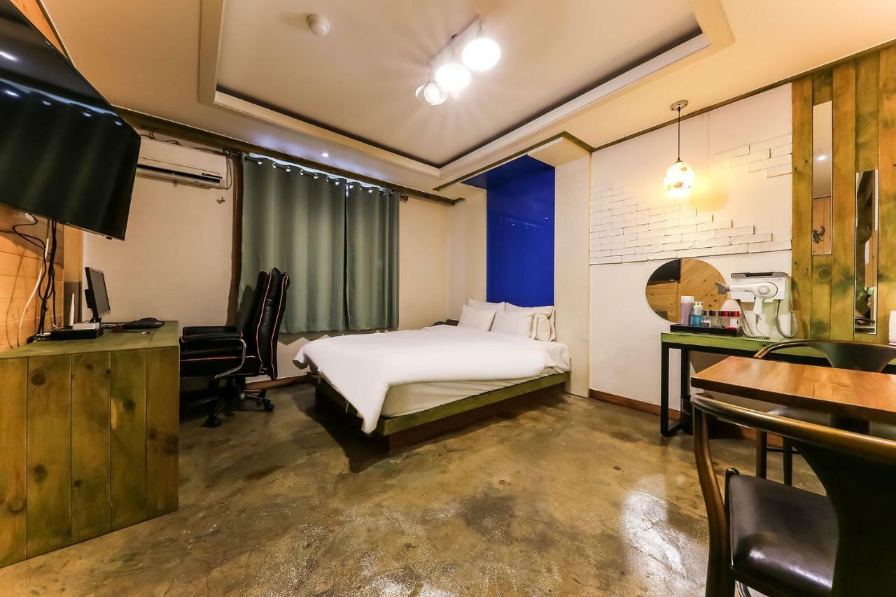 Manhatan Hotel 청주 Exterior photo